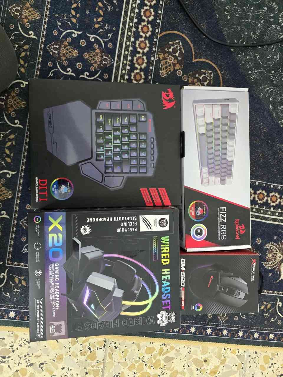 السلام عليم
شاشه MONITOR MSI.27 0.5ms 180HZ IPS 2K سعر الشاشه وحدها 225 الف

ملحقات اضافيه 
كيبورد ريدراقون FIZZ RBG السعر ٣٠ الف
كيبورد ريدراقون احترافي DITI السعر ٢٥ الف 
ماوس هايبر اكس GM-520 السعر ٢٠ الف 
سماعة اونيكوما X20 السعر ٢٥ الف 

للعلم الاستخدام الغراض كلش قيل و بعت البي سي و بقت هذاً القطع 

للتواصل هذا يورز الانستا m_te18y
او على الرقم ***********

مكاني بغداد مدينة الصدر
