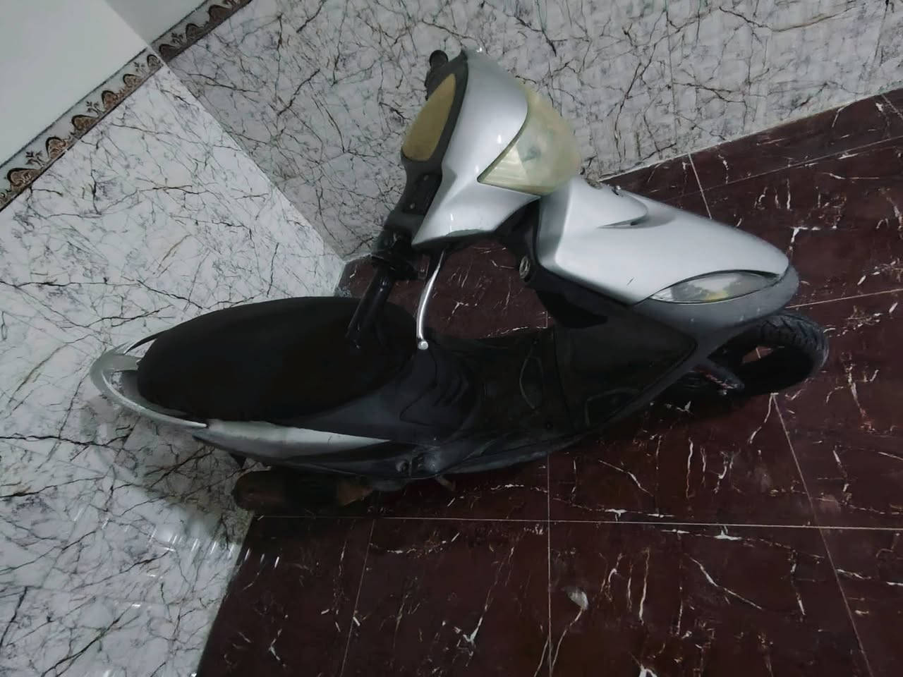 ماكس عدله للبيع السعر 550 الف
ابو الخصيب شارع الوسطى ***********
