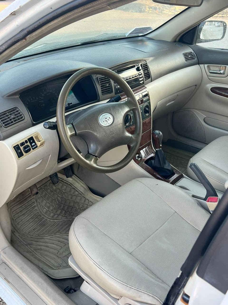 السلام عليكم byd٢٠١٠ سياره مصبوغه أثر جراد كلش حلوه نضيفه مابيه اي ضربه كير مكينه تبريد تدفئه سياره نضيفه كاعده تخم تاير جديد صدر امامي خلفي جديد مكاني بغداد حي العامل اي استفسار ***********
ملاحضه 👈👈عندي الفيديو قبل الصبغ
