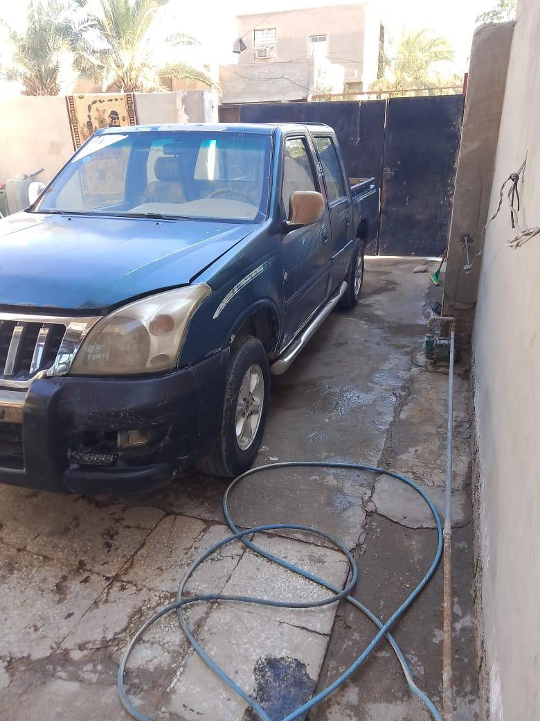 السلام عليكم بيكم كنو 2006 رقم نجف انكليزي سياره بلاديه ممعمره يرادلها ترتيب كير ومحرك ياباني كير عادي محرك بي لاستيك ولف اول متشتغل دخن من تحمه تكطع بس لا صوت ولا اي شي بي مكانها بغداد جسر ديالى السعر 36 وبيها مجال ***********
