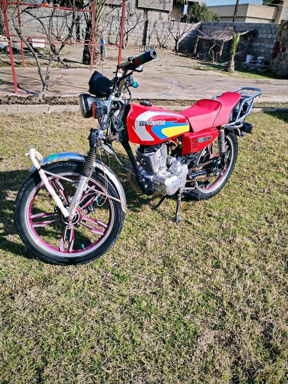 السلام عليكم مراوس
ماطور سيفان 
موديل 2021
ماطور شرط نشاط شرط رقم واحد ماطور كلو شرط 
محرك شرط ما مفتوه 
شرط صبانه ما طاخه كلو مكفول من الويل ايله الويل الرقم  ***********
