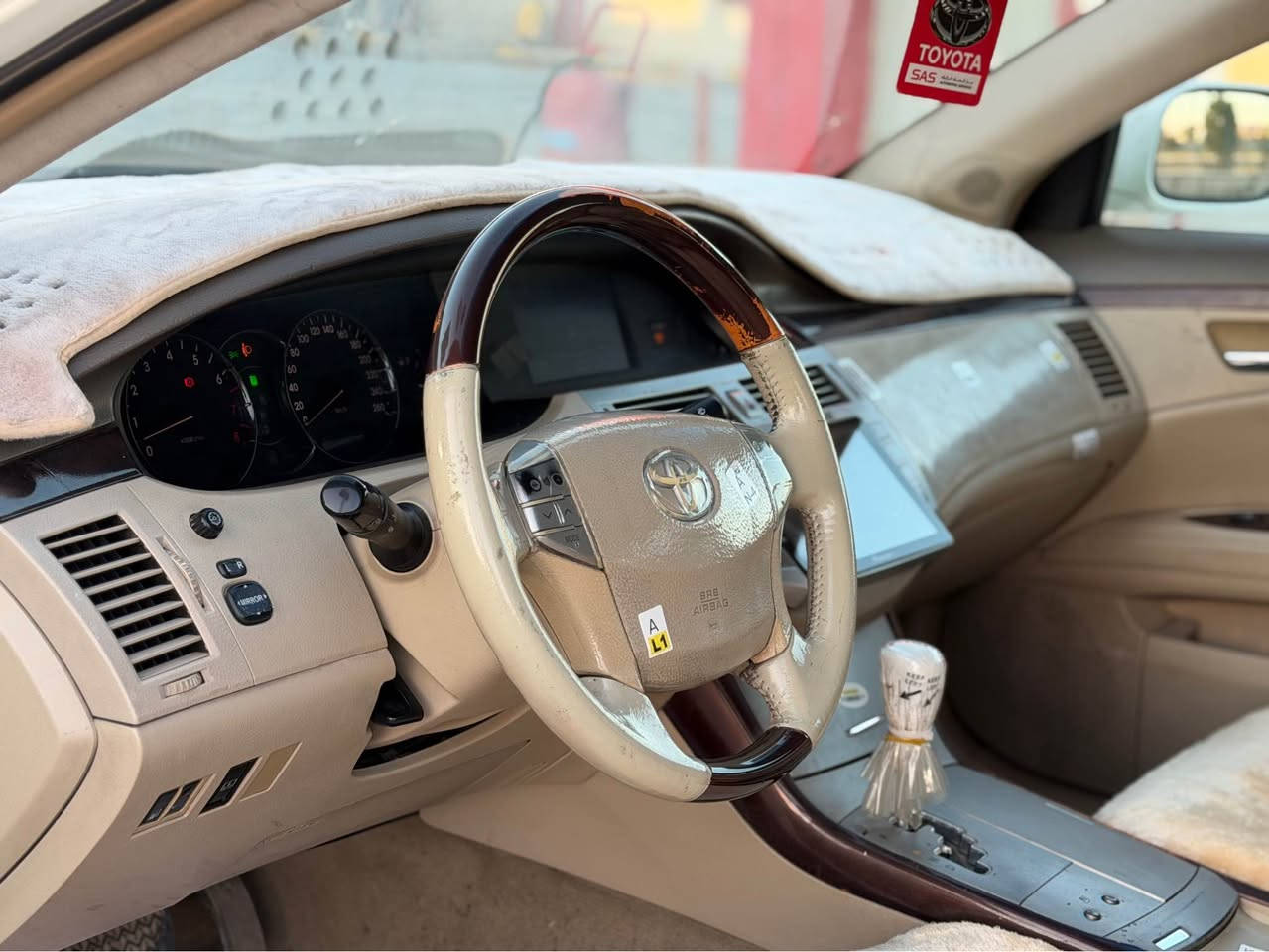 تويوتا افلون موديل 2007 خليجي
مواصفات فول فول  لمتد

                                                        سعر 118$مجال قليل

سنوية رقم جديد لحد 2030 شرط تحويل
گير محرك بشرط  بدون عيب
جامرلخ امامي صبخ + هيلال خلفي  بدون دواخل بدون ضرر

مكاني كركوك 
رقم موبايل *********** كركوك, العراق
