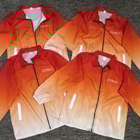 سيت متكون من اربع قطع قماصل مطرية قياسات القطع 2xl و 4xl  وقطعتين 3xl ...