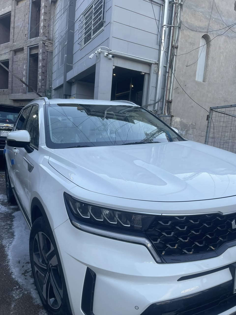 للبيع سورنتو 2023 /خليجي / رقم بغداد انكليزي/ 
السياره ضمان الشركه الدولية
*ماشيه(((44 الف))) قابل للزياده
(( مواصفات السيارة ))
محرك//6سلندر 3.5لتر
اربع وضعيات قيادة
بصبة تشغيل+بصمة ابواب+تشغيل عن بعد
*كير موس
*مثبت سرعه
*سايد بريك بصمه
*حساسات اماميه خلفيه 4 جهات
*ضوئيه زينون+LED+كاشفات
*باك لايت LED 
*كامرا/360درجه/ دواره
*شفتان مقود
* اضاءه داخليه هادئه لمس ( الاضاءه ثلجيه امامي خلفي من جانبين الكراسي الخلفيه)
* مقاعد مخمل ( كهربائيه) 
*شاشه لمس تبريد 
*ثلاث قطع تبريد 
*نظام -مانع انزلاق+نزول منحدرات
*اشاره بالمري الجانبيه
*منفذ طاقه + شاحن لاسلكي 
* صندوق كهرباء 
بعد بيه مواصفات اكثر 
للاتصال *********** 
سعر 293 وبيها مجال 
ممتواجد على فيس بوك 
بغداد /المنصور
