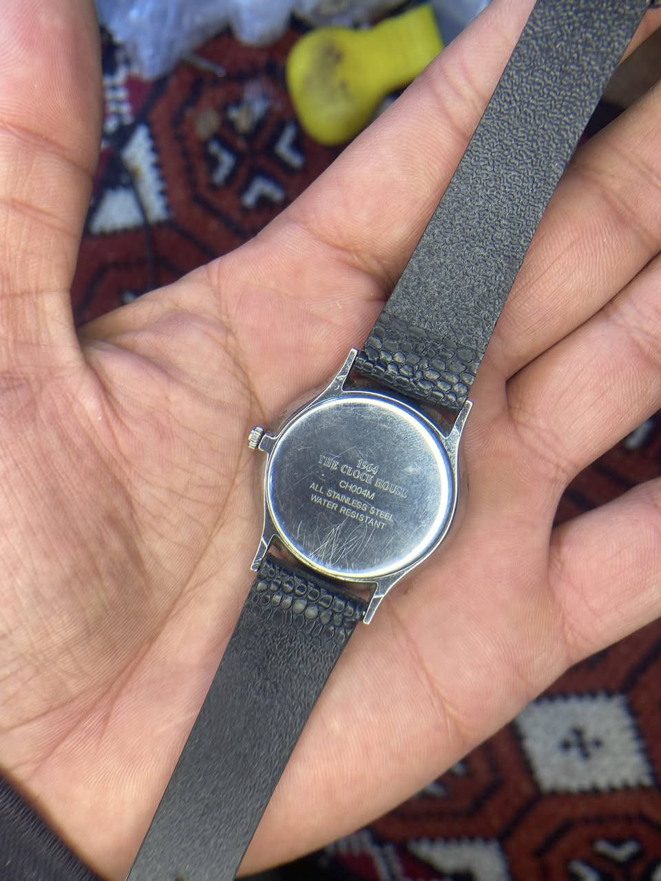 ساعة رجالية دائرية من ذا كلوك هاوس، تعمل باليد، موديل CH004M، مينا أبيض، عقرب ثوانٍ صغير، رقم الموديل TCY 2000000 NSK

ياباني اصلي سنتر ثواني منفصل
ارقام رومانية قشطه ساعه
سير جلد اصلي سويسري
قطر 35/40
سعر55


**إذا كنت صاحب هذا الإعلان وتريد حذفه لأي سبب، رجاءا أرسل رسالة إلى الدعم الفني**