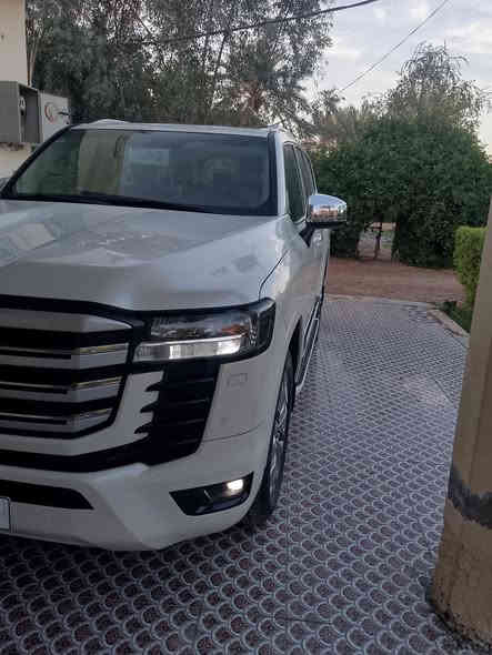 ملاحظه إني مكلف بلنشرالسلام عليكم للبيع لاندكروز موديل 2022ساز تطبيق ثلاث شاشات رقم بغداد بسمي مشروع وطني مكفول كفالة عامه من صبغ وبارد وتبديل وفتحح
جديدة معنى كلمة + سيارة مغلفه PPF
فول موصفات 1/1 
بصمه تشغيل 
5بصمات أبواب لمس 
تشغيل عن بعد 
فتحه سلايت
كشنات ثنين كهرباء 
كشنات جلد 
كشنات تدفئه تبريد 
زراكات 
مري شفط 
بردة خلفيه 
شاشات خلفيه 
مطفايه حريق 
جنطه شفط 
8ايرباك 
سبعه راكب 
ثلاث قطع تبريد 
محرك 6v/4000
حساس امامي 
حساس خلفي 
بصمات الشركه 2 
وباقي موصفات معروفه 
ماشيه41الف  حقيقي 
سعر (645)
الاستفسار اتصل على الرقم
***********
مكان بابل حله ملاحظه إني مكلف بلنشر
