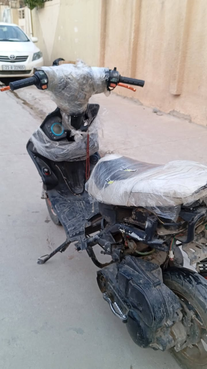 ماكس مضلع اي عيب مابيه مزوده شلعه ومعدل بس نقصه كفرات سعر 150 وبيه مجال بسيط


**إذا كنت صاحب هذا الإعلان وتريد حذفه لأي سبب، رجاءا أرسل رسالة إلى الدعم الفني**