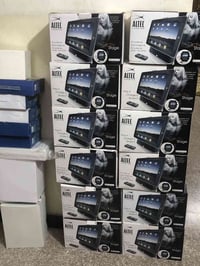 قاعدة شاشة • سبيكر