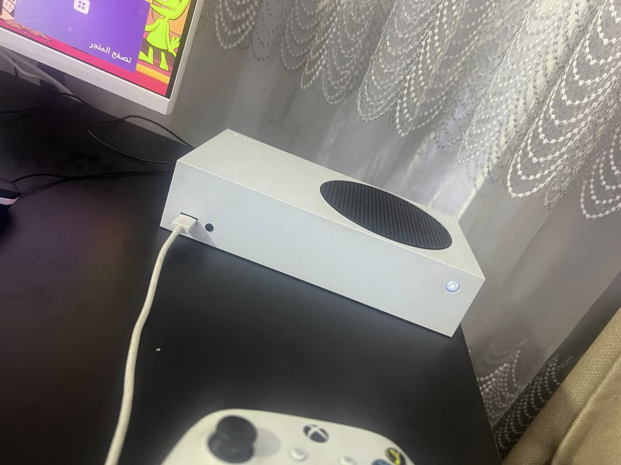 سلام عليكم شباب اكس بوكس سيريس اس بعده جديد مع الجوستك والكيم باس والعاب ومع شاشهCAMEON كيمنك ومع الميز واليوبيس ومع ماوس وكيبورد السعر 600 قفل العنوان بغداد الدورة الرقم:***********
