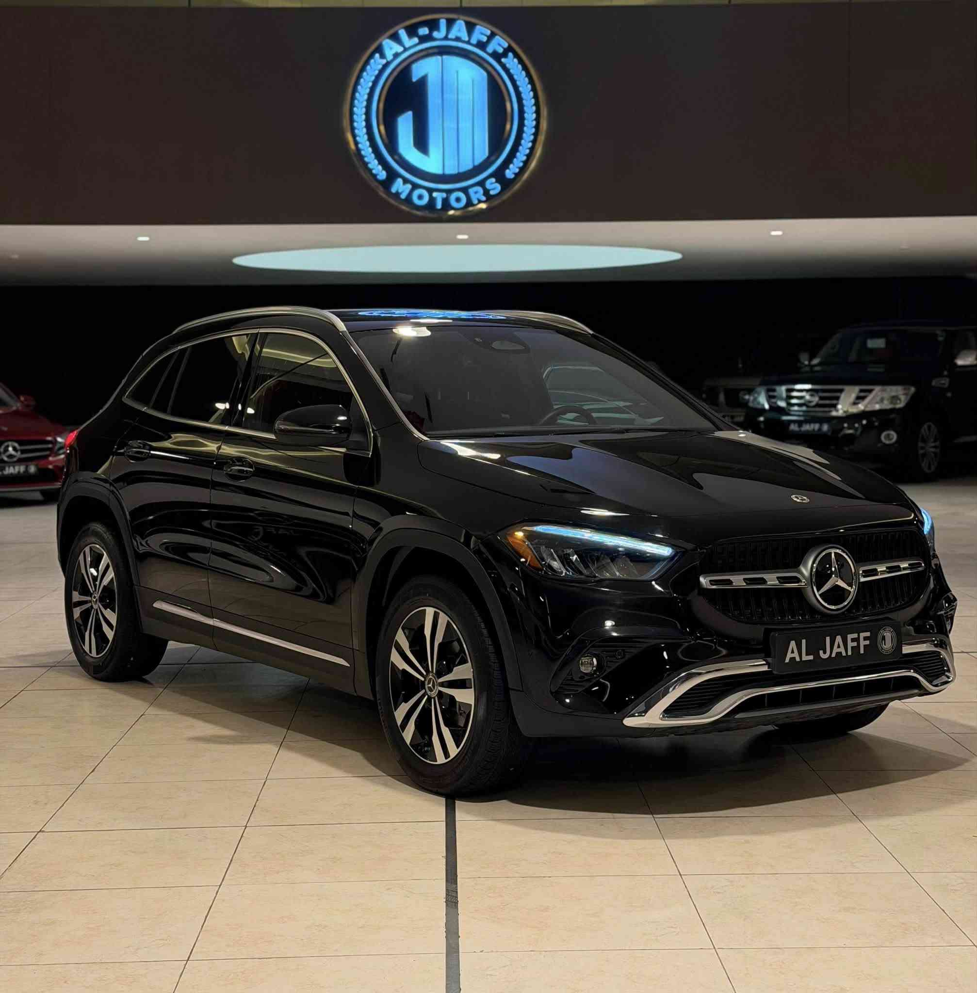 السلام عليكم 
للبيع فقط بدون مراوس GLA 250 موديل 2025 ماشية 6 الف

مواصفات كامرا وحساسات ورادار وبصمات وكشنات جلد وكهرباء وخزن وتحديد مسار و بعد هوايه مواصفات 
گير ومكينه بشرط
وراد امريكي جاملغ وشويه من الباب صبغ بدون دواخل او ايرباك ورقم الشاصي بالصور
السعر : 255$ ورقه 
للاستفسار : *********** كاوه جمال
او واتساب نفس الرقم 
العنوان : السليمانية المعارض الجديده معرض (الجاف)
