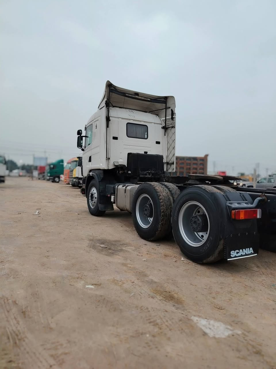 سلام عليكم سكانية 2003 شيراوي خليجي رقم بصره نكليزي ما معلايه سياره مكفولة راس وعربانة مكينة 420 سياره طخم تاير راس وعربانة سياره ما ناقصها اي شي العنوان بصره سفوان رقم الهاتف ***********
