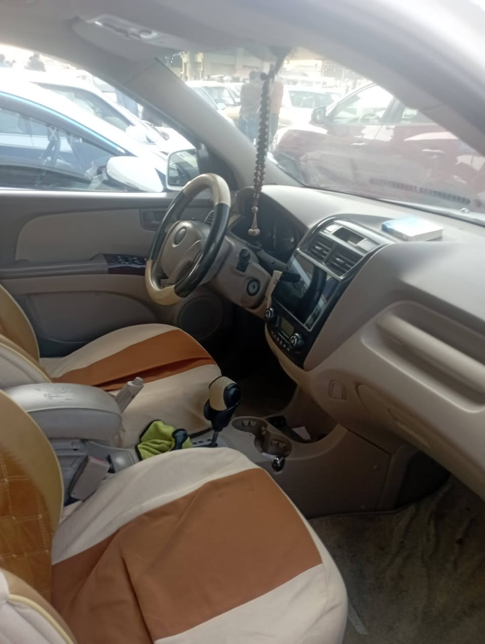 سلام عليكم كيه سبورتنج للبيع موديل 2009 سياره بسمي نجف رقم انجليزي سياره مصبغوه حزام بس بدون دواخل سياره 100 بيه مجال بسط الرقم *********** ماموجود على فيس رقم به واتساب
