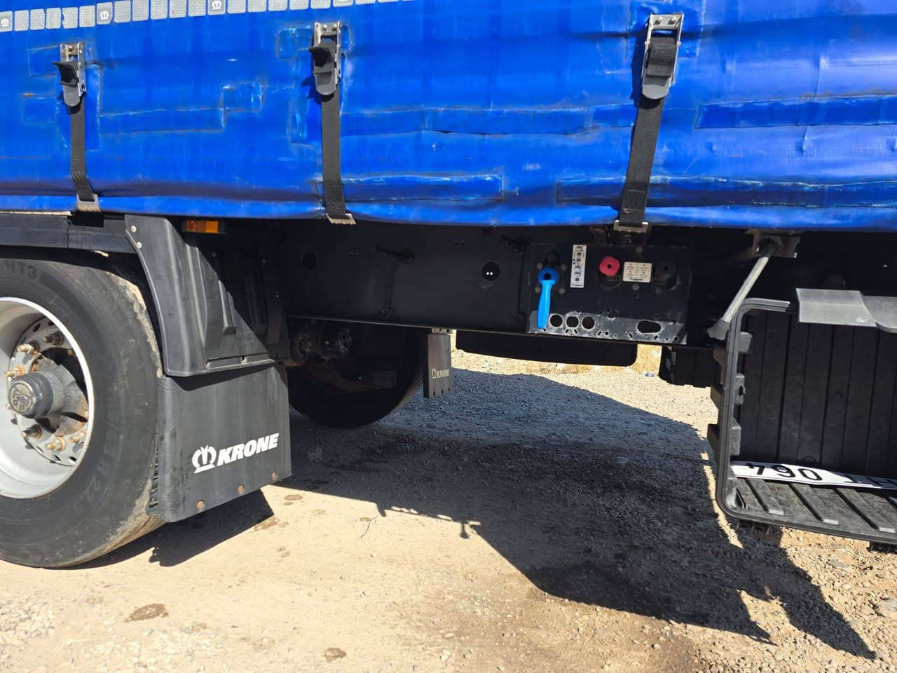 عربانه جادر مسرحي 

كرونه دنكير بيبي 

بنز بريك 

منفيس دخول جديد 

العنوان كركوك للستفسار 

‏‪***********‬
