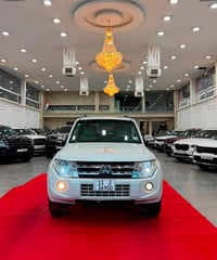 باجيرو GLS • ٦ سلندر • فور ويل 4x4