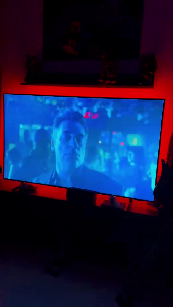 شاشه سامسونك قياس ٦٥ بوصه اصلي4k full HD bu8000 جديد  سبب البيع اريد قياس اكبر
اشتريته ب٩٠٠ الف وحاليا جميع أجهزه كهربائيه في صعود 
سعر البيع ٧٠٠ الف مكاني بغداد حي جهاد ***********
