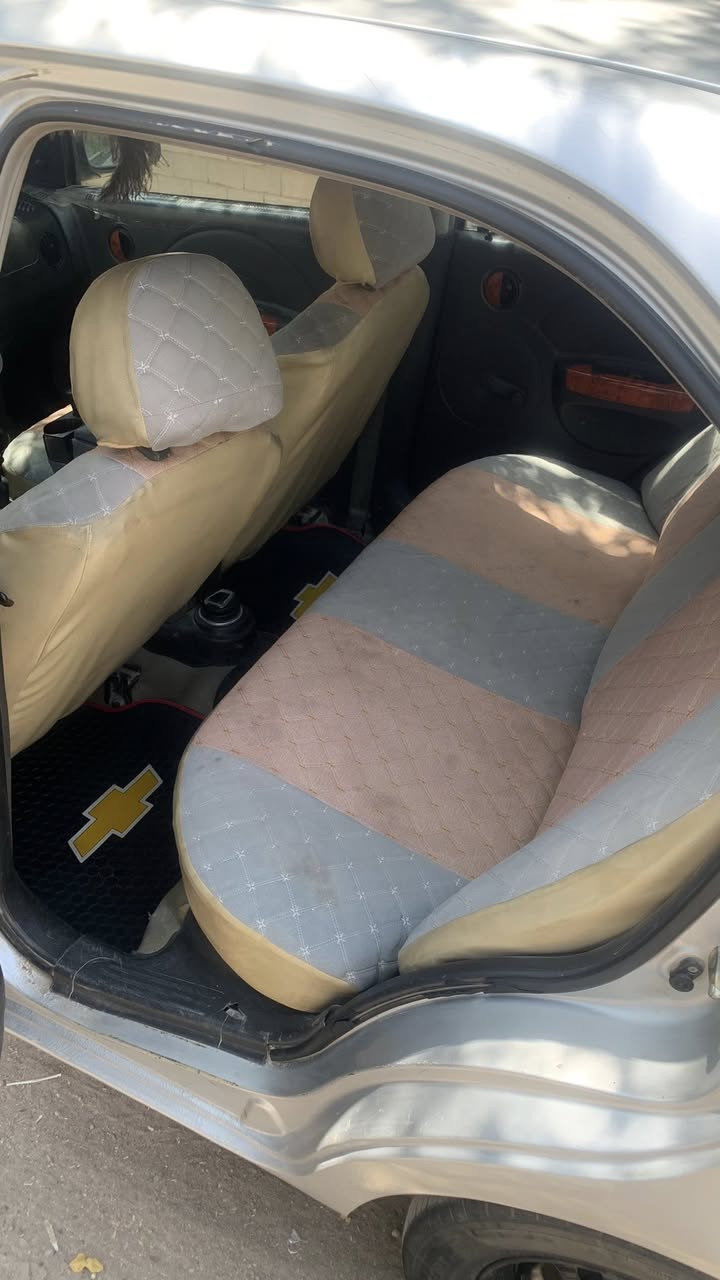 السلام عليكم ورحمه الله وبركاته من رخصه الادمن المحترمافيو 2006 باسمي رقم اديالى  الدولي خصوصي سنويه  لغايه2027 وارد  خليجي ومصبوغه عام للجماليه  حداديه +اطارات جدد  مكينه  كير شرط الفحص كله جديد باتري منظومه بانزين جديده تبريد ثلج🥶 كهربائيات كلها شغاله  جام جوبي اربع بيبان اما نصبت السياره موضحها بالصوره كلش حلوه وبالعافيه علي ياخوذهه  السعر  اتصل ودلل. ما نختلف رقم الهاتف  مكان السياره ديالى هبهب 
                               ***********
                    اتصل وبخدمتك 🫡
