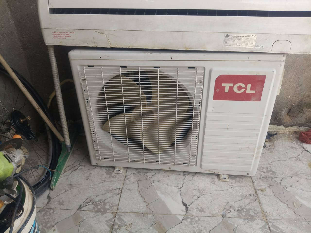 تبريد ثلج TCL طنين سعره 325وبي مجال شرط ما مصلح ***********
