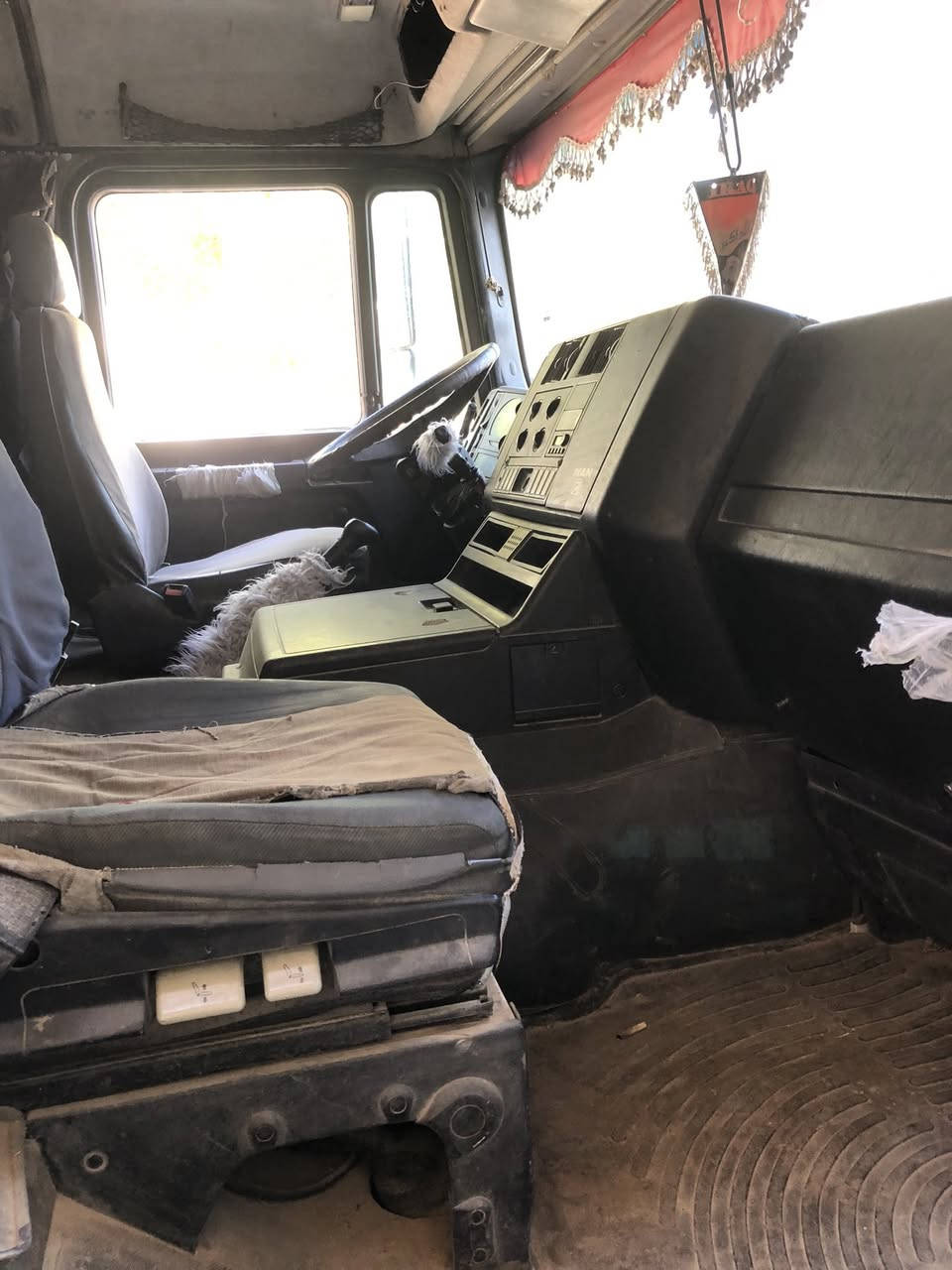 السلام عليكم مان للبيع موديل ٩٧ رقم شمالي دهوك تحويل مكينه كهربائي كير حصير السعر ٧٥ للاستفسار الاتصال ع الرقم ***********
