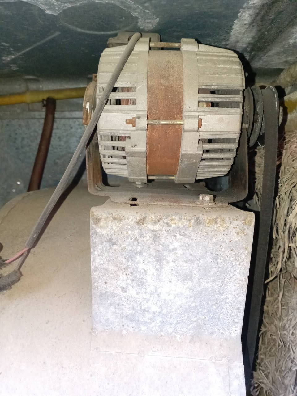 للبيع 
مبردات شغالين ابيع شلع كلتم 
***********
واتس اب
