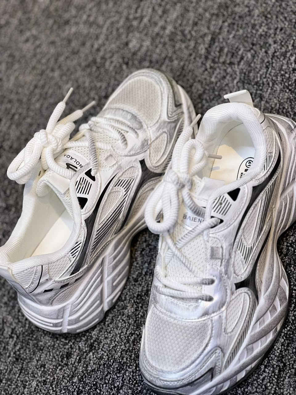 ب 20 الف والتوصيل مجاني جميع المحافضات 
قطعتين ب 35🔥🔥
بلنسياكا كوالتي عالي🔥🔥
3 الوان قياسات من 41/45
عنوانا كوت داموك شارع عماره كاظم عبيد مقابل شارع ام مياده 
👍👍


**إذا كنت صاحب هذا الإعلان وتريد حذفه لأي سبب، رجاءا أرسل رسالة إلى الدعم الفني**