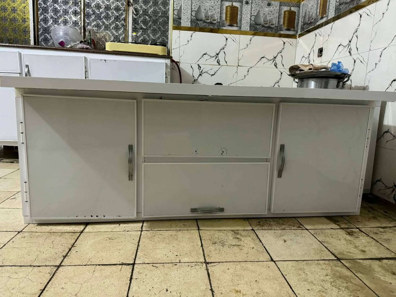 من رخصت صاحب الكروب 
السلام عليكم عدي ملاحق السعر اب ١٠٠ المكان بغداد الشعب الجمعيات التواصل علا هاذ الرقم واتساب ***********
