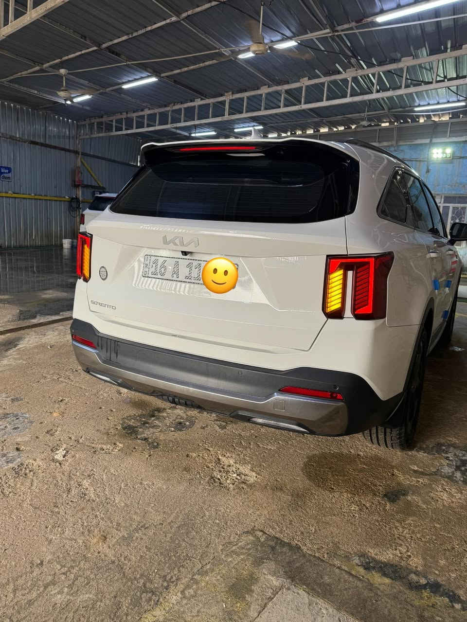 بسم الله. كيا سورنتو للبيع موديل 2024 السياره ماشيه66 الف    مواصفات السياره  
   

اناره محيطيه متعدده الألوان 
لايت زنون عالي ناصي
لايت خلفي امامي LED
 
محرك 6 سلندر
كير ماوس
كشنات كهربائي
هندبرك دكمه 
وضعيات قياده 
مساعده منحدرات 
جنطه كهرباء
تشغيل عن بعد 
بردات خلفيه
شاشه متصل  
شاحن وايرلس 
كيجات متغير الكتروني وعادي
نقطه عمياء
شاشه لمس متغير التحكم 
ستيرن فول تحكم
7راكب
الاناره الداخليه LED
دخول بصمه ذكي
حساس امامي
حساس خلفي
قبضات الباب الالمنيوم 
مري شفط
حاملات اكواب 
جام 4 AOT
تشغيل عن بعد 
موقع السيارة الديوانيه  للاستفسار ***********
