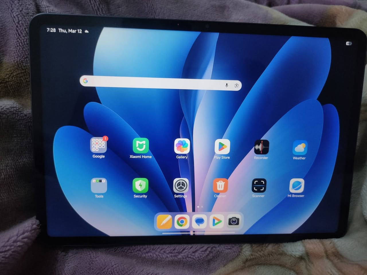 شامي باد 7للبيع قبل سبوع اخذته
كامل ملحقاته شاحنه كارتون حافضه سعره 450 
مكاني ناصريه سوق الشيوخ 
وتساب ***********
