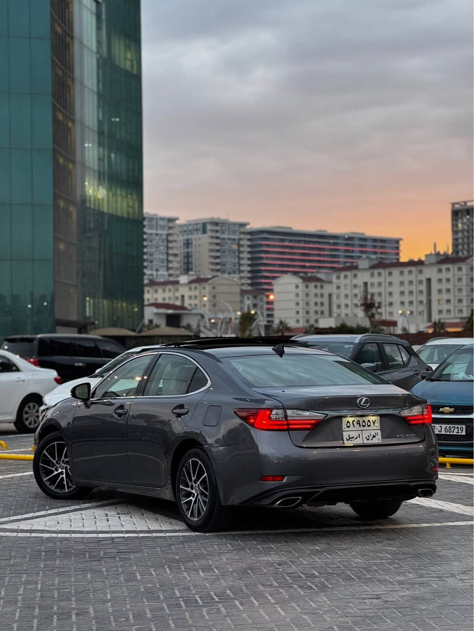 Lexus ES350 2017 بلاش 
لكزس اي اس سعر لا تسمعه ب كل حياتك 
گير محرك مكفول بدون قطرة دواخل 
موديل 2017 فوول فوول مواصفات 1على 1
داخلية مشمي 
وارد امريكي
بيه ثلاث قطع صبغ جاملغين و بونيت 
رقم شاصي EJTHBK1GG4H2247824
ايرباك سيستم دشبول و ستيرن 
مكان سيارة اربيل 
سعر 178 ورقة مجال بس حق الجية بدون مراوس 
بس بيع رجاء بدون مراوس 
واتساب ***********
ملاحظة من يجي يگول امسح المنشور ما امسحة 
حتى يصير قصمة أربيل, العراق
