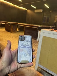 آيفون ١١ ٦٤ • ضهر مكسور • بطارية ٧٠