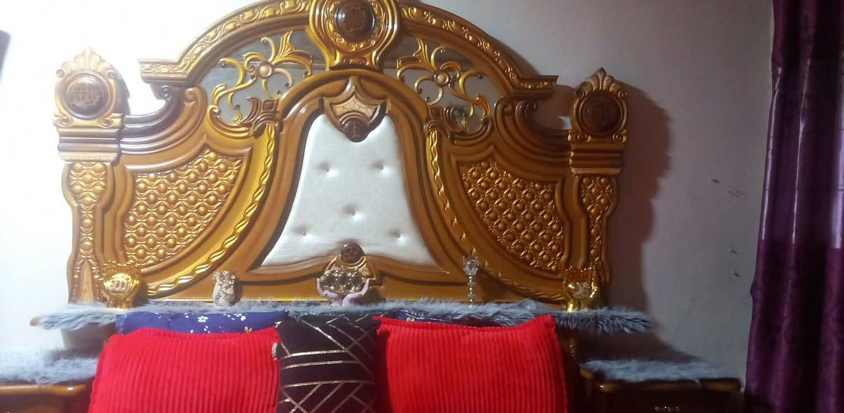 غرفه صاج ثقيل داخل وخارج. بغداد لغزاليه. سعرها ب800 وبي مجال


**إذا كنت صاحب هذا الإعلان وتريد حذفه لأي سبب، رجاءا أرسل رسالة إلى الدعم الفني**