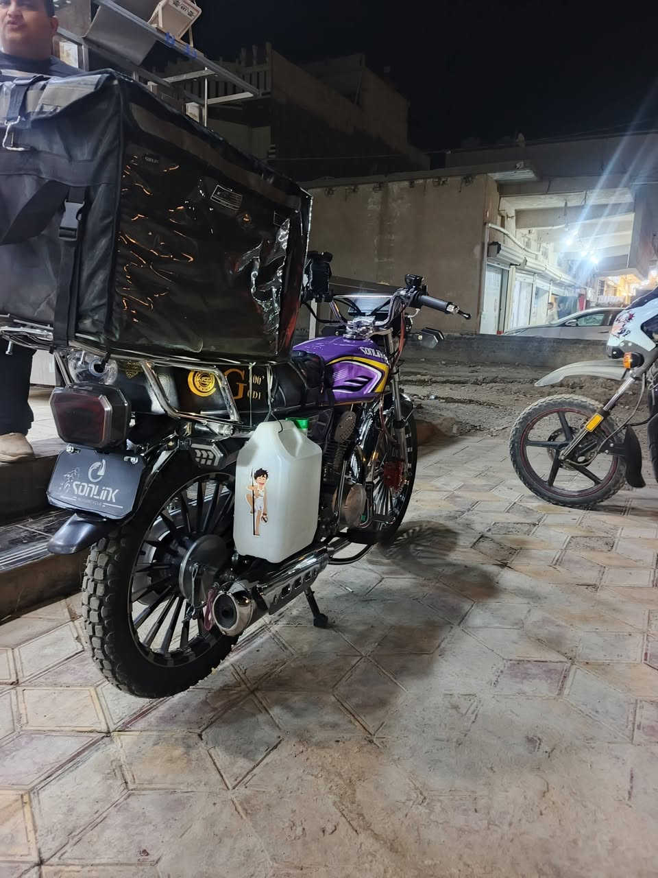 دراجه البيع نضافه 100/100 موديل 2026 مكينه 200 ماشيه 3000 سعر 950 بيه مجال قليل ***********
