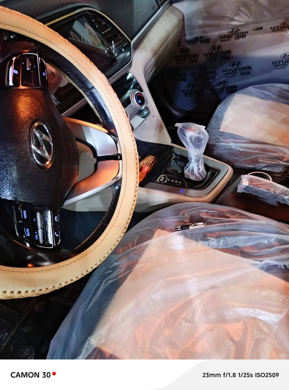 النترا 2020 كفالة عامة
كاميرا 
حساسات 
اشارة بالمري 
بصمة 
بانوراما 
مواصفات فول 
وبعد بيها مواصفات هواي
صدر كفالة 
تبريد ثلج 
گير كفالة 
الرقم قادسية 
برغي ماتحتاج 
السيارة محجوزة للمصرف استقطاع مباشر بعد سنة ويخلص تسديدها
موبايل 📱 ***********
