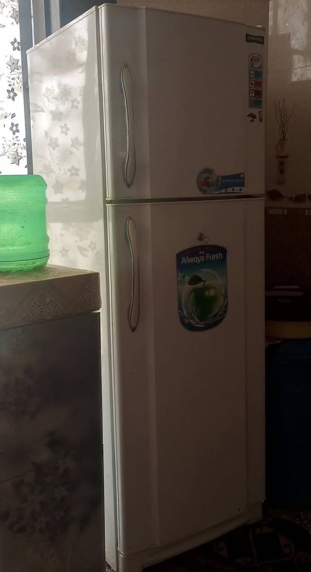 ثلاجة للبيع
السلام عليكم ثلاجة كونكورد ارقى نوعية بالسوك للبيع الحجم الكبير اشتريتها بـ650 واريد ابيعها  350 قفل تجميد فول للتواصل *********** بي واتس اب المكان الحمزه الغربي
