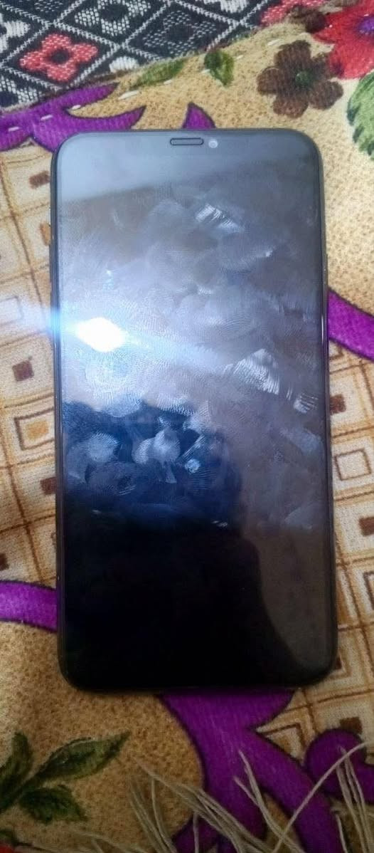 ايفون ١١برو ماكس  جهاز نضيف فقط شاشه مبدله  ام ثلث خيارات الاصليه بطاريه 75 مكان حله لاستفسار خاص


**إذا كنت صاحب هذا الإعلان وتريد حذفه لأي سبب، رجاءا أرسل رسالة إلى الدعم الفني**