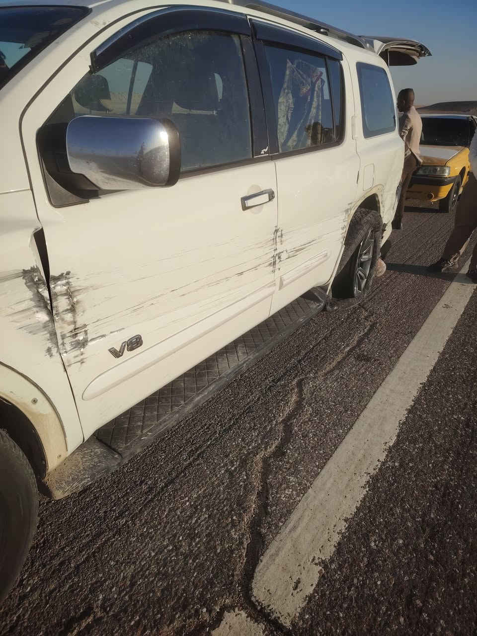 السلام عليكم
ارمده 2008
سياره خليجيه مشيه 195 الف 
داخل خارج جديده هاي الصفح علطولها انشخطت جاهزه  بدلت البوب  بدون وداخل 
داخل السياره جديد تدفئ تبريد تخم تاير رقم بغداد بسمي
السعر 95 
*********** بيه وتساب
