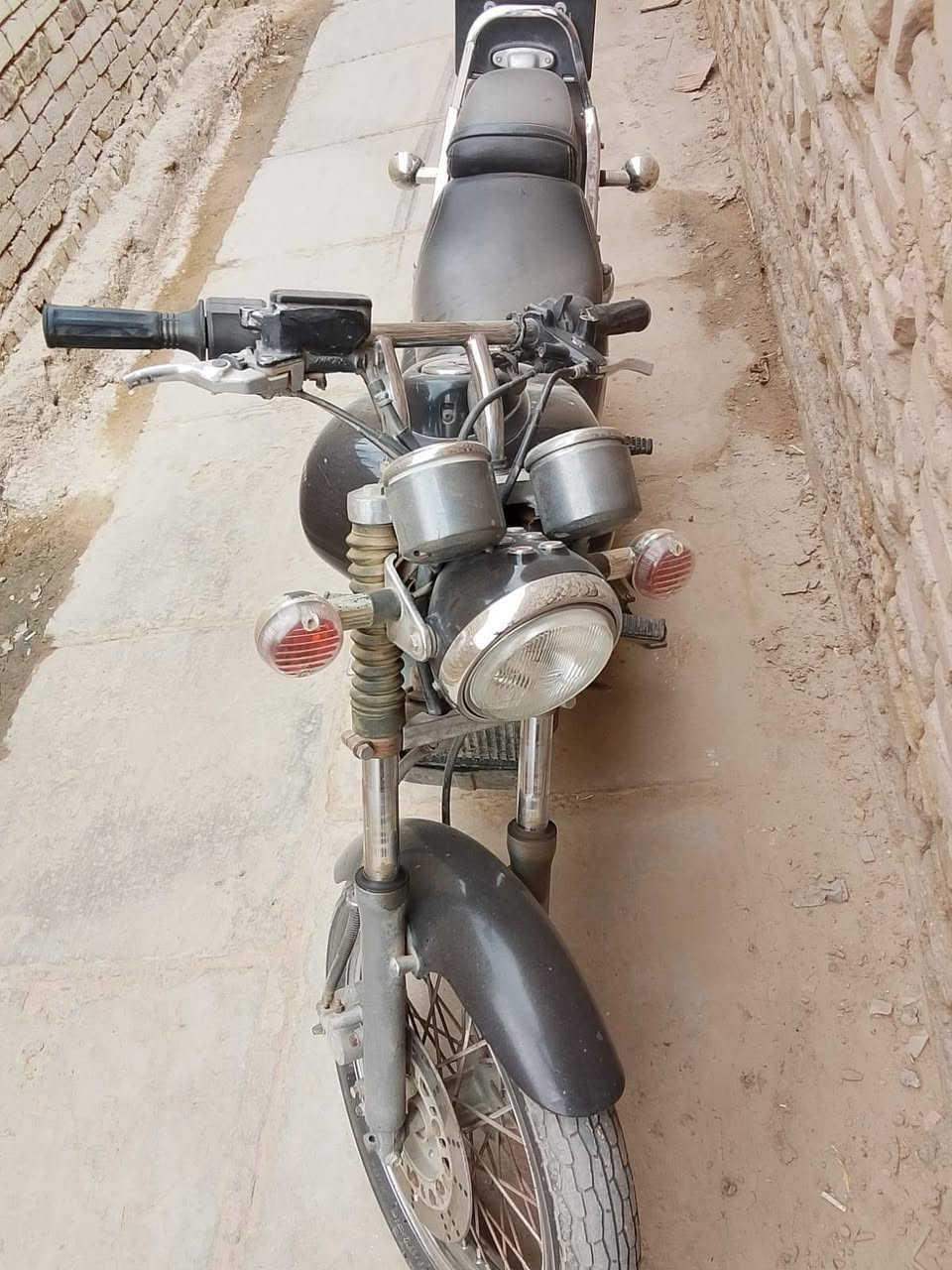 سلام عليكم ورحمة الله وبركاتة دراجه للبيع ***********
