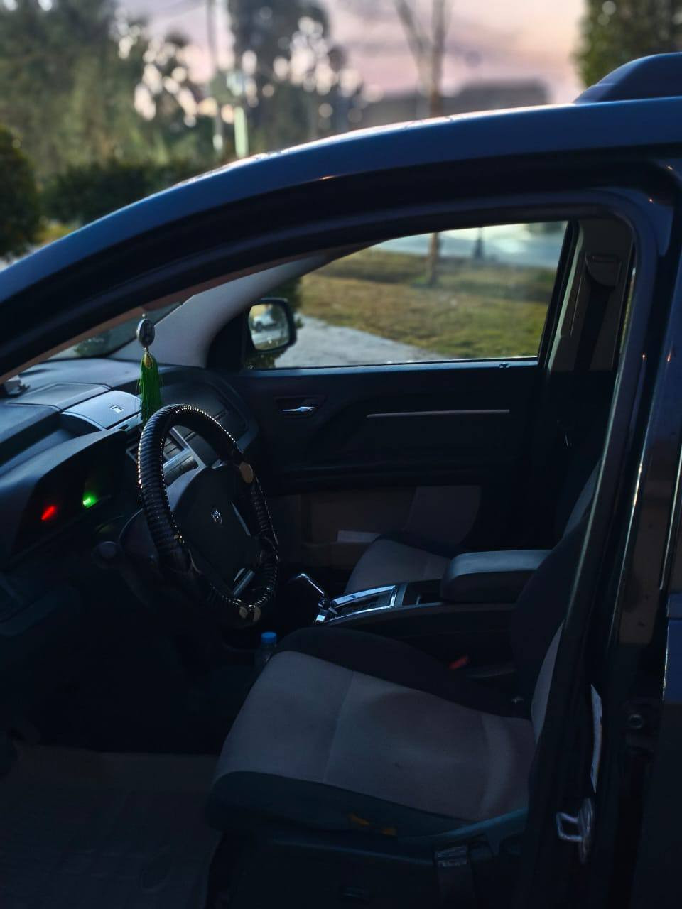 دوج جورني7 راكب 2009 محدث دعامية 2012
مكينة3500
تخم تاير جديد
حداديه نظيفة 
قطعة تبديل جاملغ امامي فقط
بنيد جارد كما موضح
رقم شمالي (سليمانية)
السعر 80 
موقع السيارة النجف الاشرف 
للاستفسار *********** المناذرة, النجف
