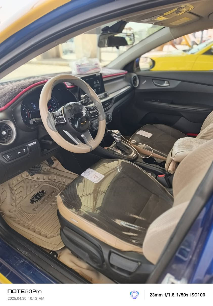 فورتي اصفر رقم بغداد موديل ٢١ 
سيارة جاهزة ما بيها نقص 
كير اي تي 
***********
