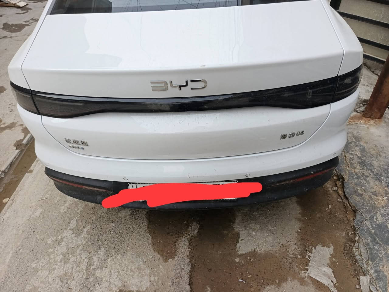 سيارة byd sel5 للبيع السيارة مواصفاتها معروفة ماشية ٥٧٠ Hev قابل للزيادة السيارة خير من الله كفالة من كير ومحرك الضربة والشخط عدا الدعامية الخلفية بيها شخوك بسيطة تروح بالبولش الباقي خير من الله شاحنة مابيها اني شتريتها بلة شاحنة مرقم وكامل بسمي السيارة مصروف عليها دوسات 5D هي والصندوك بس ذني مشتريهن ١٢٥ وبعد اكو تفاصيل
السعر ١٨٤٥٠٠٠ د.ع ١٢٣٠٠$ قفل للتواصل على الرقم التالي 
*********** مكاني بغداد
