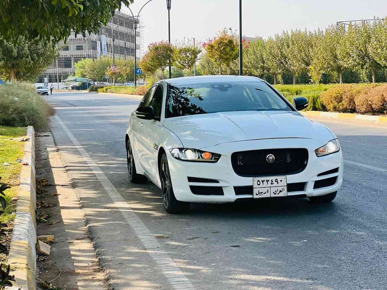 جاگوار xe  مۆدێل 2017 فول مواسەفات سعری150وەرەقە 
فول مواسەفات:  پانۆڕاما ، شاشە گەورە ، ٤پستۆن ٢٠٠٠٠ و تۆربۆ
رەنگی :سپی
  نیو چاملغی پێشی بۆیاغە
 78هەزار ڕۆشتوە
بە شێوەی نەقد + قسط + ئەلۆگۆر کردن بەردەستە
ژمارە موبايل: ***********
ژمارە موبايل: ***********
ناونیشان: هەولێر أربيل, العراق
