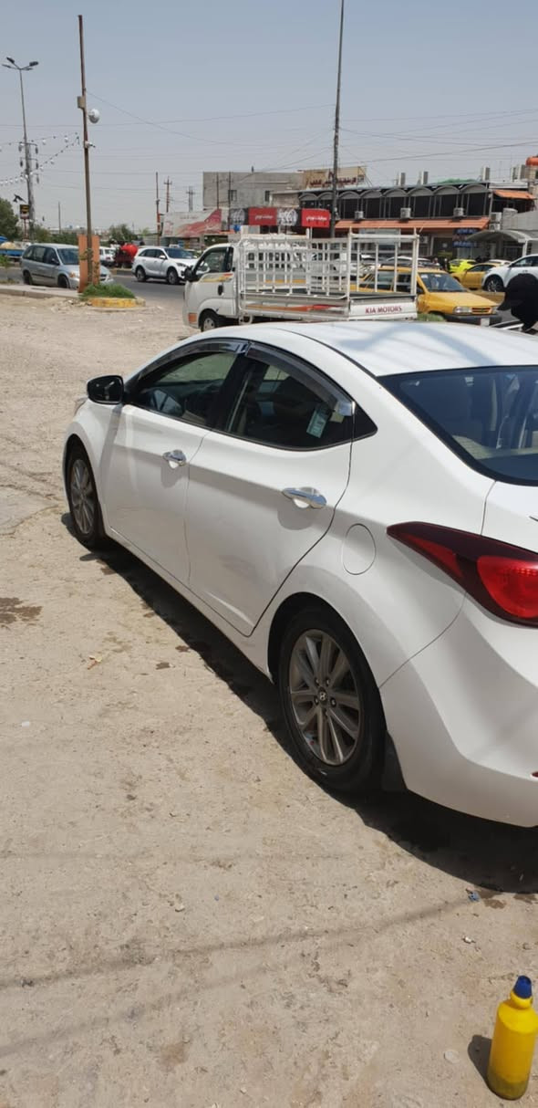 السلام عليكم 
النترا 2015 خليجي فول مواصفات ماعدا البصمه 
فقط 3 قطع صبغ بنيد نص الباب خلف السايق نص الباب الصدر اثر شخوط رقم بغداد ب اسمي  السعر ب 122 ورقه 
للتواصل: ***********
