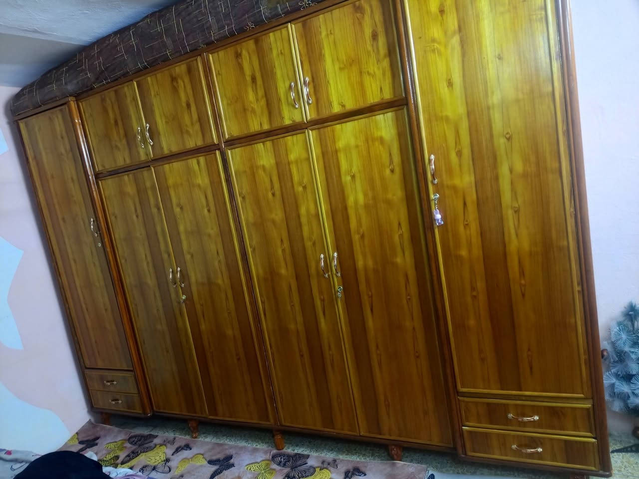 كنتور صاج داخل وخارج تسكام نضيف مستخدم قليل جدا تجي وشوف بعينك
6 باب ومحلق 
مكاني مدينة الصدر قطاع 61 
***********
