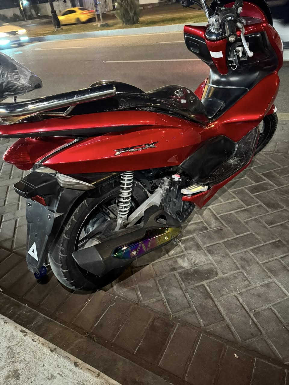 للبيع pcxجيل اول ماشيه 64
مكينه 125
تتفه مال يدات 
حساس مال زدحام 
كلج خلفي رياضي 
مكان بغداد البلديات 
رقم:***********
سعر 1250بيه مجال كلش قليل
