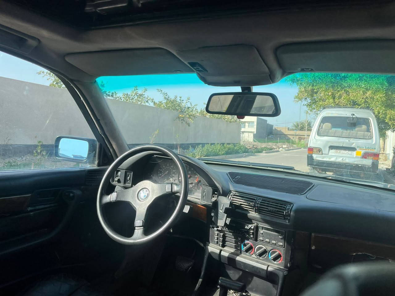 السلام عليكم بي ام 525 مسكر دبل فانوس كير أوتو بجم عريض تدفاء تبريد  فتحه جام كهربائي تخم تاير جديد سياره جاهزه تحويل ثاني، يوم رقم بغداد نلكيزي
*********** كروب بيم ام دبليو� BMW� كروبي بي ئم سيارات سعر ٦٠ وبيه مجال
