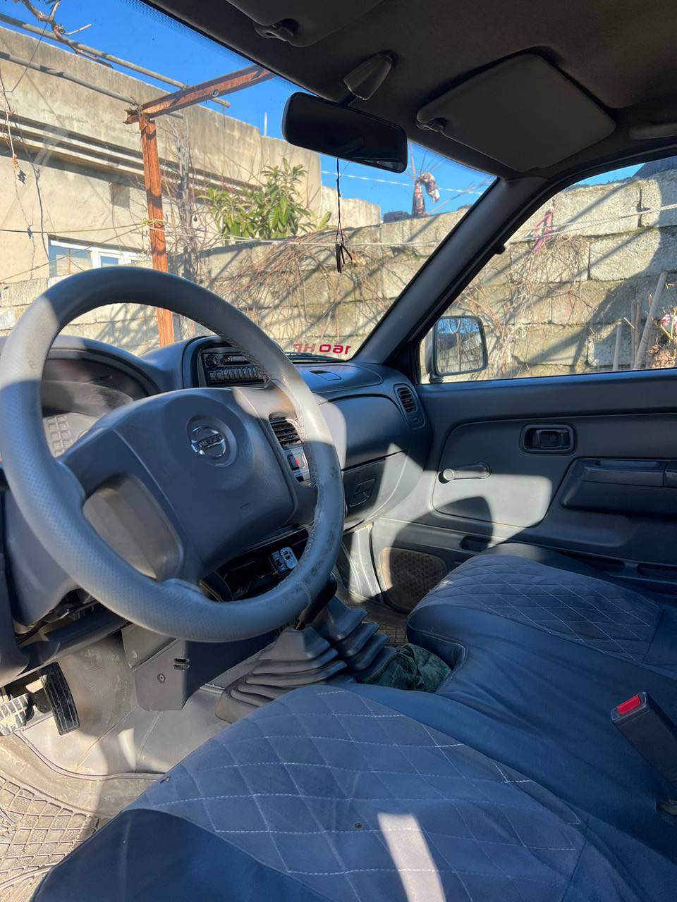 پیکاب نیسان ٢٠٠٩ بێ بۆیاغ سەنەوەی بەسەر چووە
*********** أربيل, العراق
