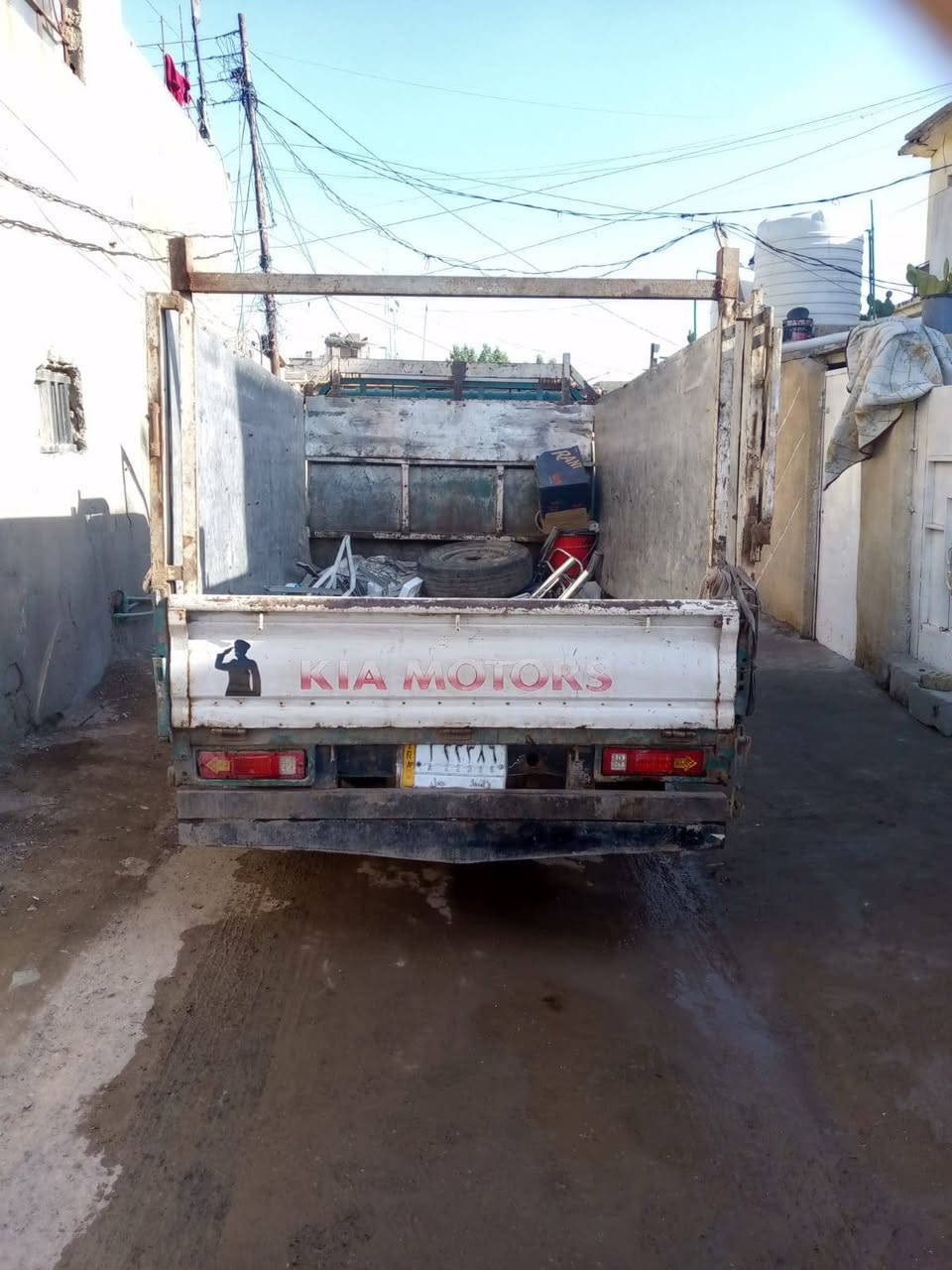 كيا سامسونك للبيع موديل 99 رقم الماني واسط السعر 38 العنوان بغداد قرب بسمايه ***********
