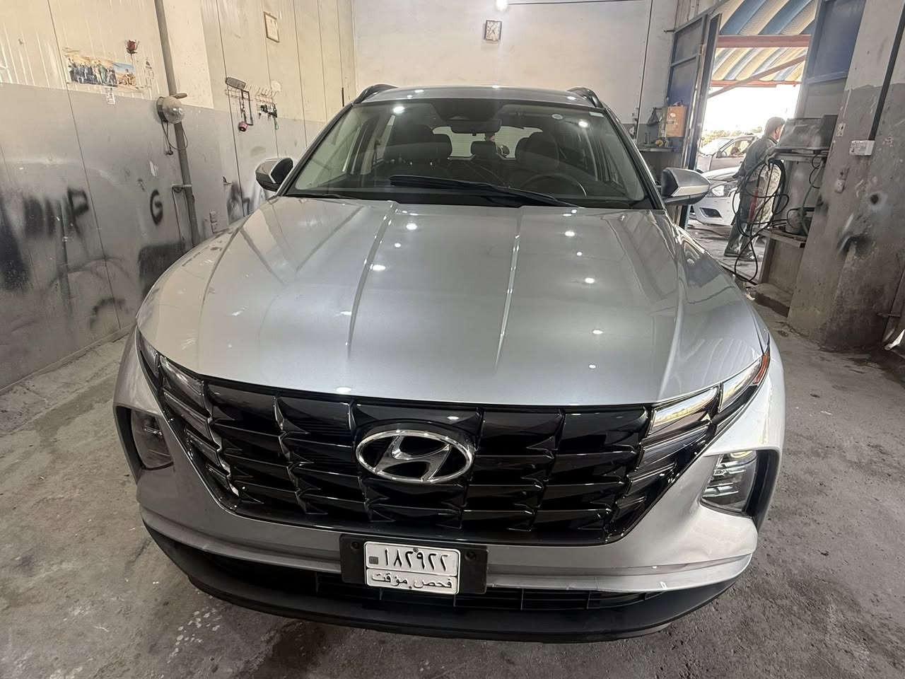 للبيع  هيونداي توسان بسعر 160 ورقه
موديل 2024

اللون: (سلفر غير محدد )

المحرك: (4 سلندر)

ناقل الحركة: أوتوماتيك

نوع الوقود: بنزين

عداد المسافة 13 الف

🧰 المواصفات الأساسية:

✔️ شاشة لمس + كاميرا خلفية

✔️رادار خلفي / أمامي

✔️ تدفئة / تكييف ممتاز

✔️ دواسات كهربائية + مرايا كهربائية

✔️ بلوتوث / USB

✔️ حساسات / نظام أمان

     بصمة ابواب تشغيل عن بعد 

( فول بدون فتحة ) السيارة بدون لوحات 

المكان ديالى بعقوبة ***********
