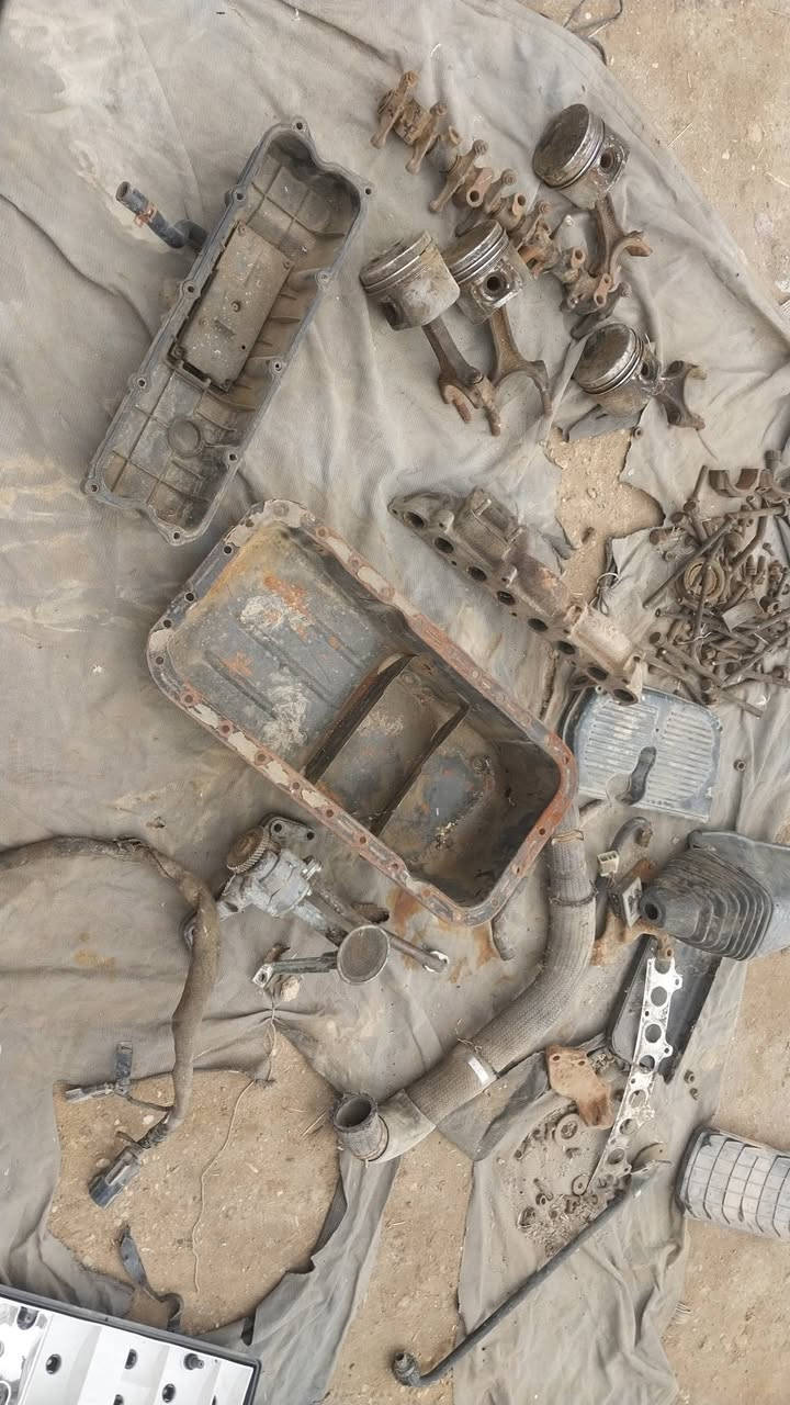 سلام عليكم  غراض كيه ٢٧٠٠ دكشن +كيس +قبغ ولفات +أئويل بم  دهن  مكان الديوانيه  ***********
