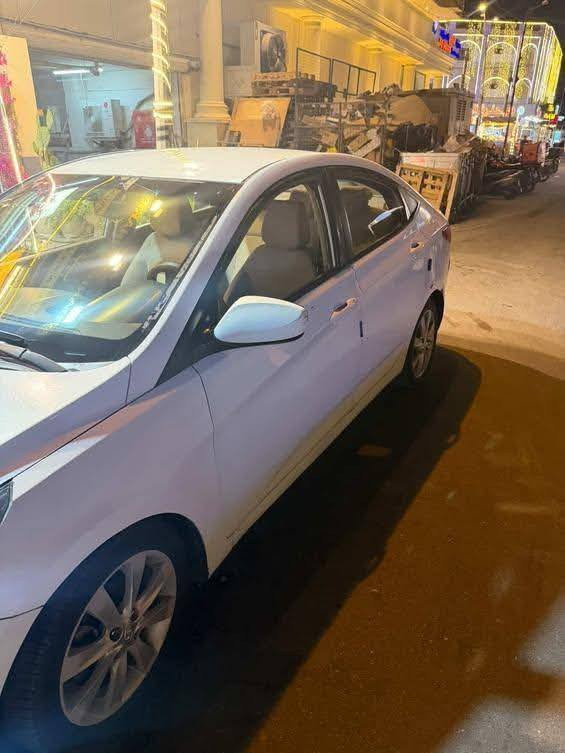 اكسنت13 للبيع وارد اميركي مكاني بغداد الصليخ.سعرها 66 وبيها مجال مستعجل على بيع .......   .‏‪0773 744 7198‬‏
