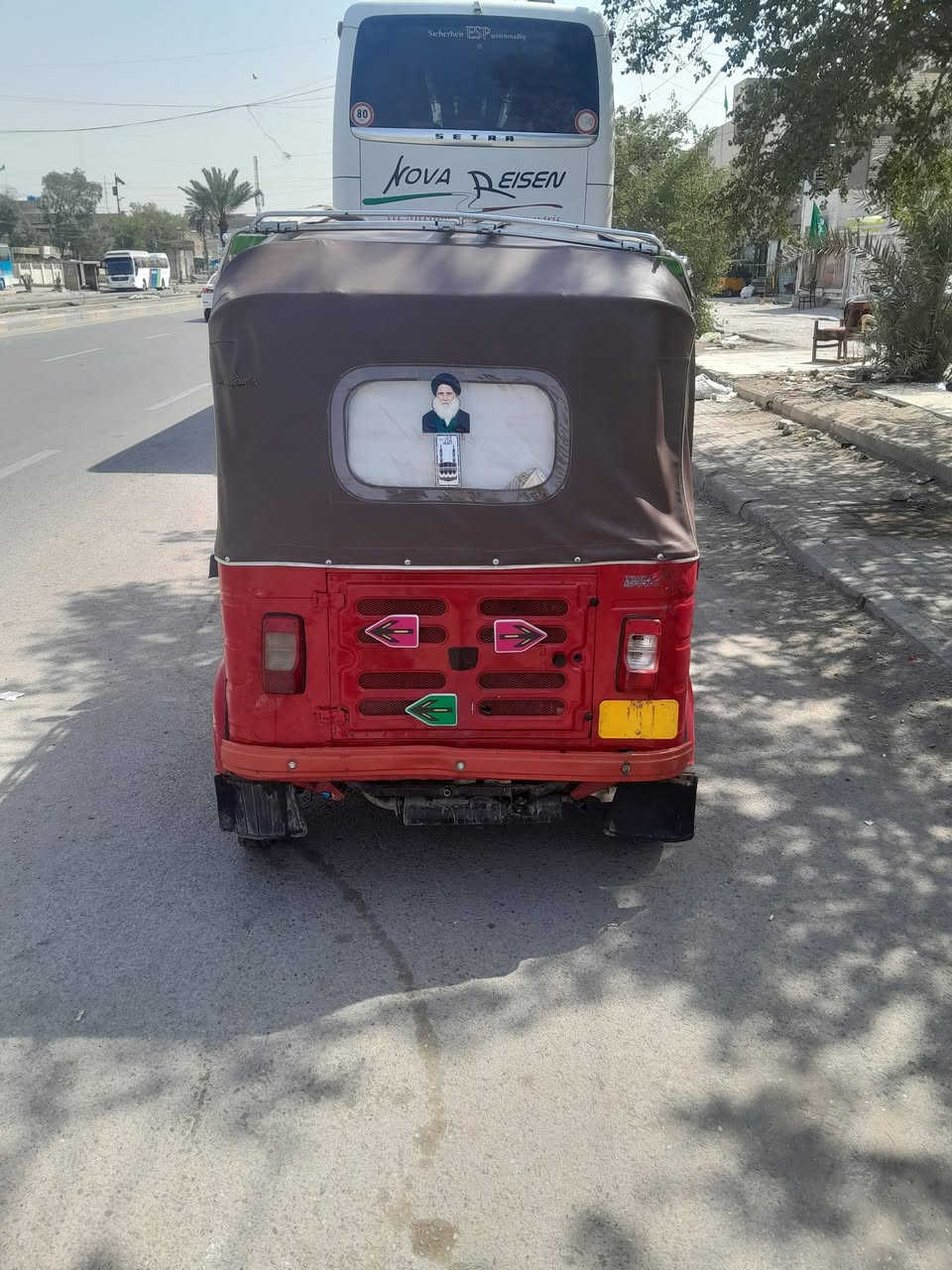 سلام عليكم تكتك موديل ٢٠ أوراق اصولي لبيع مكينة خير من الله لاتقيص ولادخان نكرة بكل وكت مكينة ناعمة كهربايات شغالة مصبوغة عام جمالية مكاني بغداد بلديات لسعر ٥ملاين وبيها مجال بسيط حك جية فقط ***********
